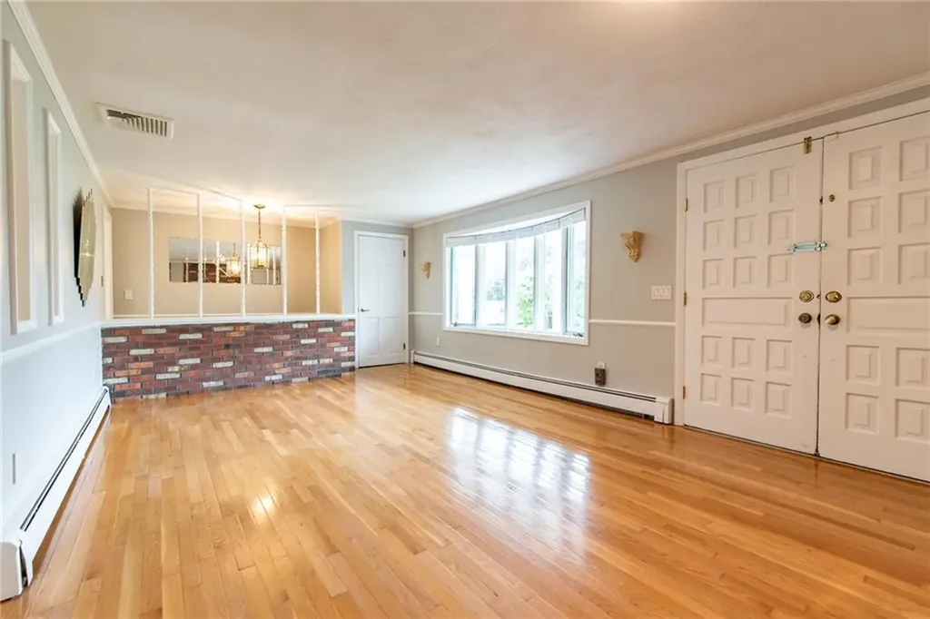 36 Loomis Street Cranston RI 02920