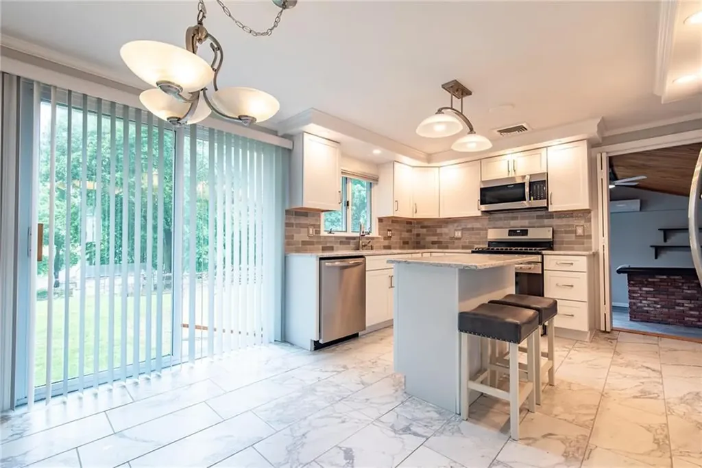 36 Loomis Street Cranston RI 02920