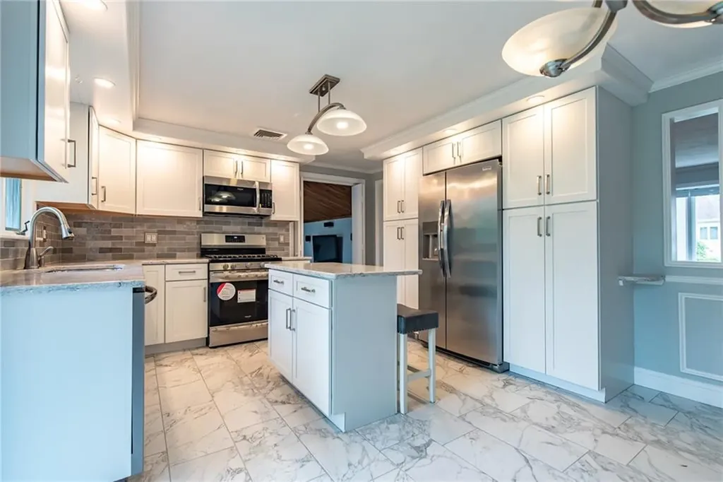 36 Loomis Street Cranston RI 02920