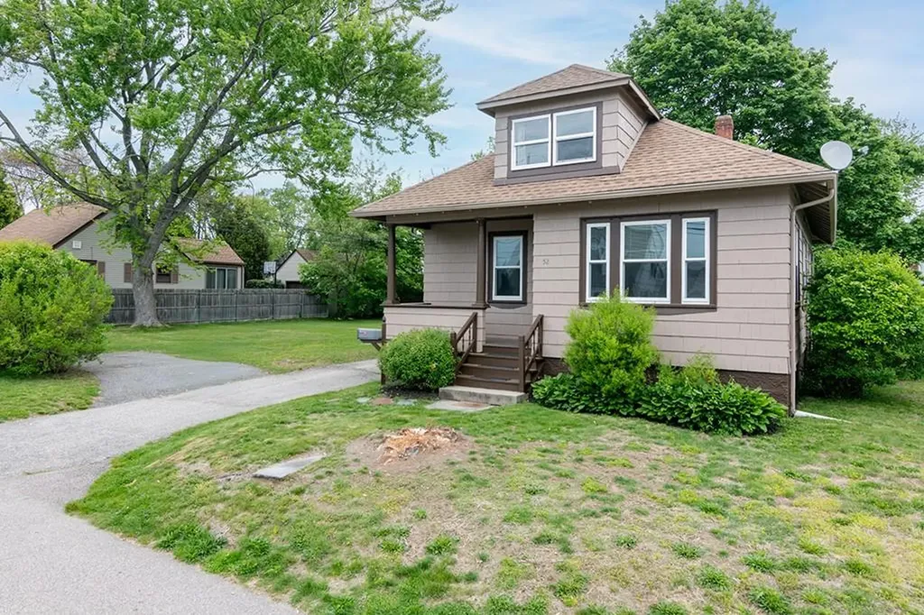 52 Chambly Avenue Warwick RI 02888