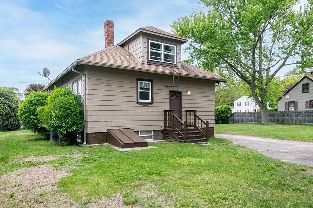 52 Chambly Avenue Warwick RI 02888