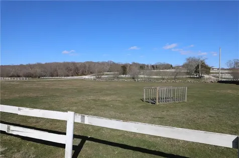 3624 Main Road Tiverton RI 02878