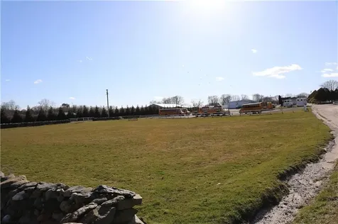 3624 Main Road Tiverton RI 02878