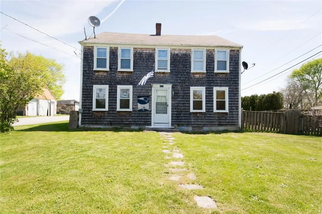 3622 Main Road Tiverton RI 02878