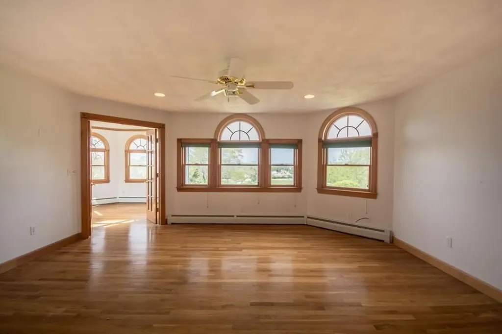3622 Main Road Tiverton RI 02878