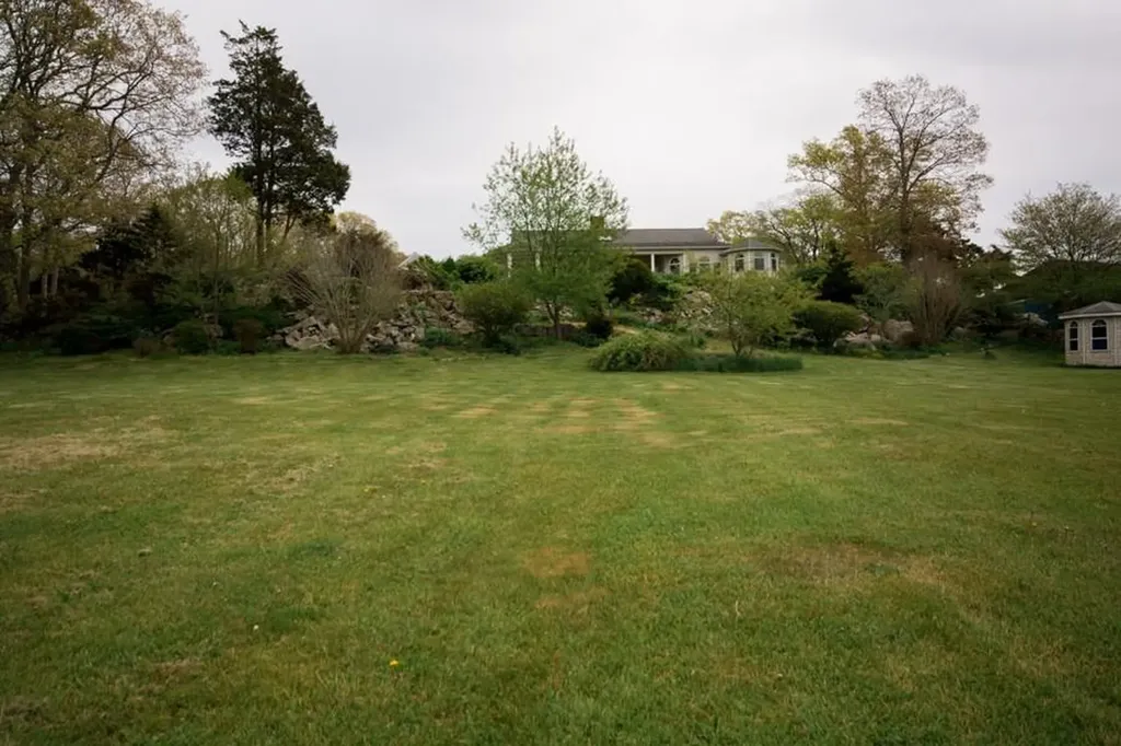3622 Main Road Tiverton RI 02878