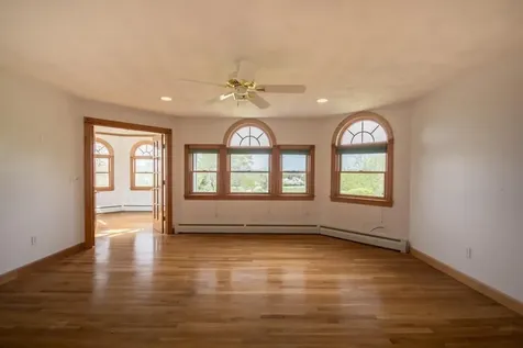 3622 Main Road Tiverton RI 02878