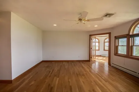 3622 Main Road Tiverton RI 02878