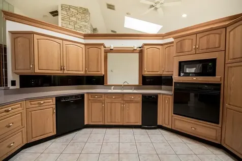 3622 Main Road Tiverton RI 02878