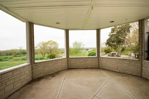 3622 Main Road Tiverton RI 02878