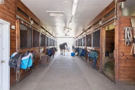 3622 Main Road Tiverton RI 02878