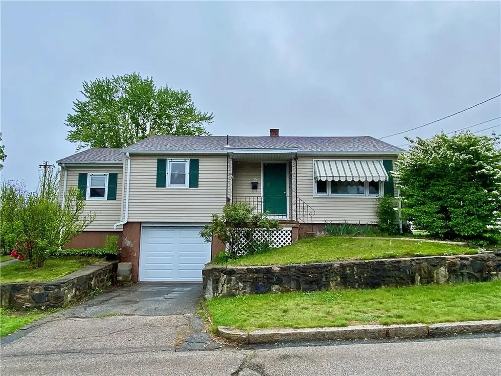67 Kermit Street Woonsocket RI 02895