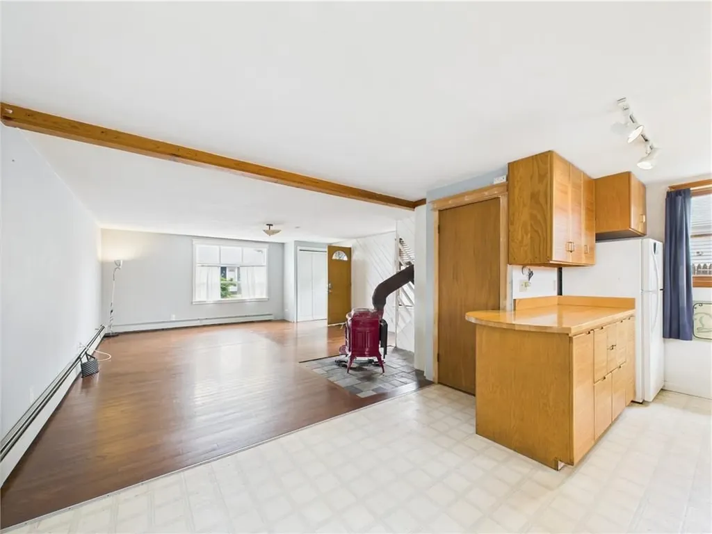 61 Blanding Avenue Barrington RI 02806