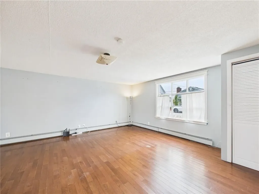 61 Blanding Avenue Barrington RI 02806