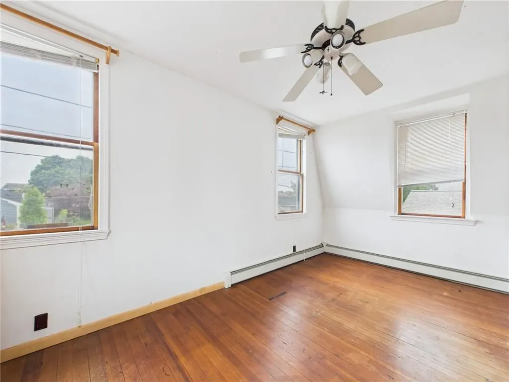 61 Blanding Avenue Barrington RI 02806