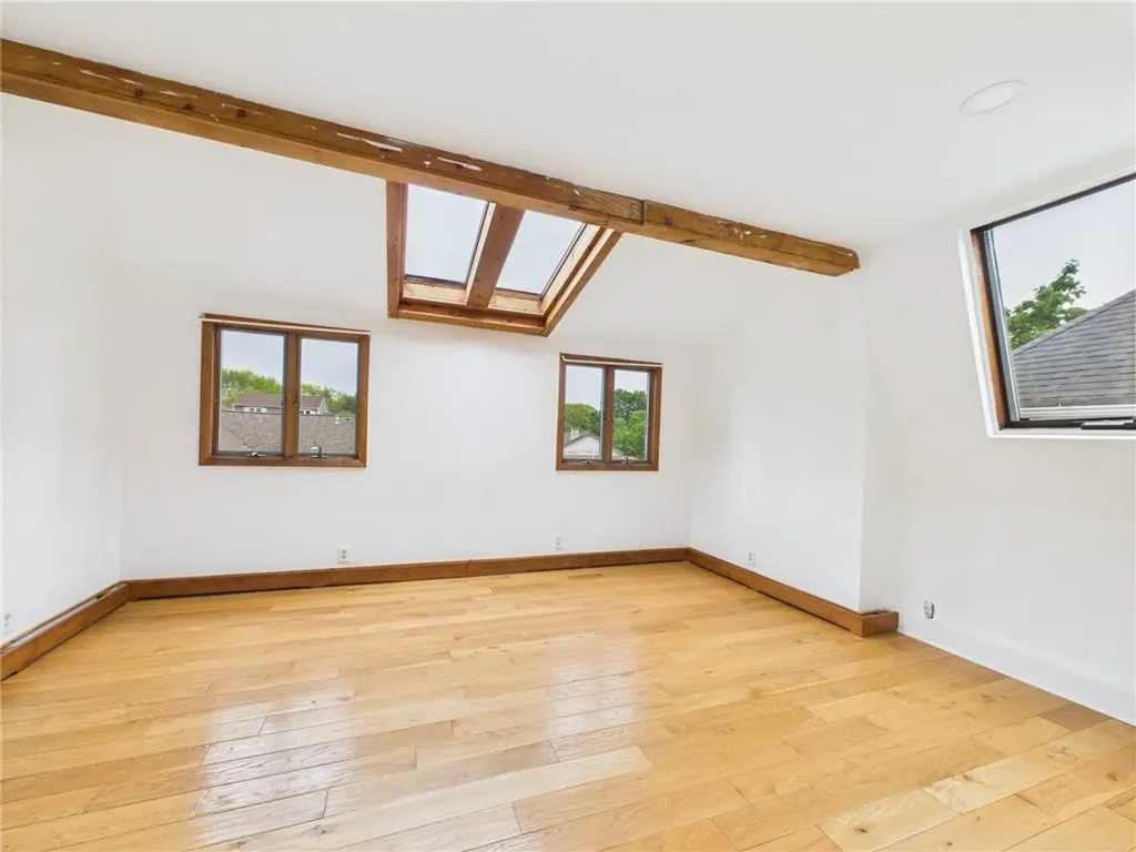 61 Blanding Avenue Barrington RI 02806