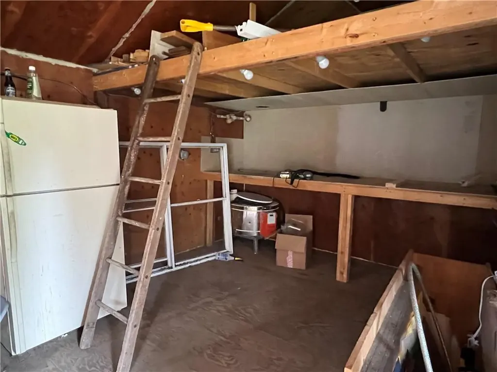 61 Blanding Avenue Barrington RI 02806