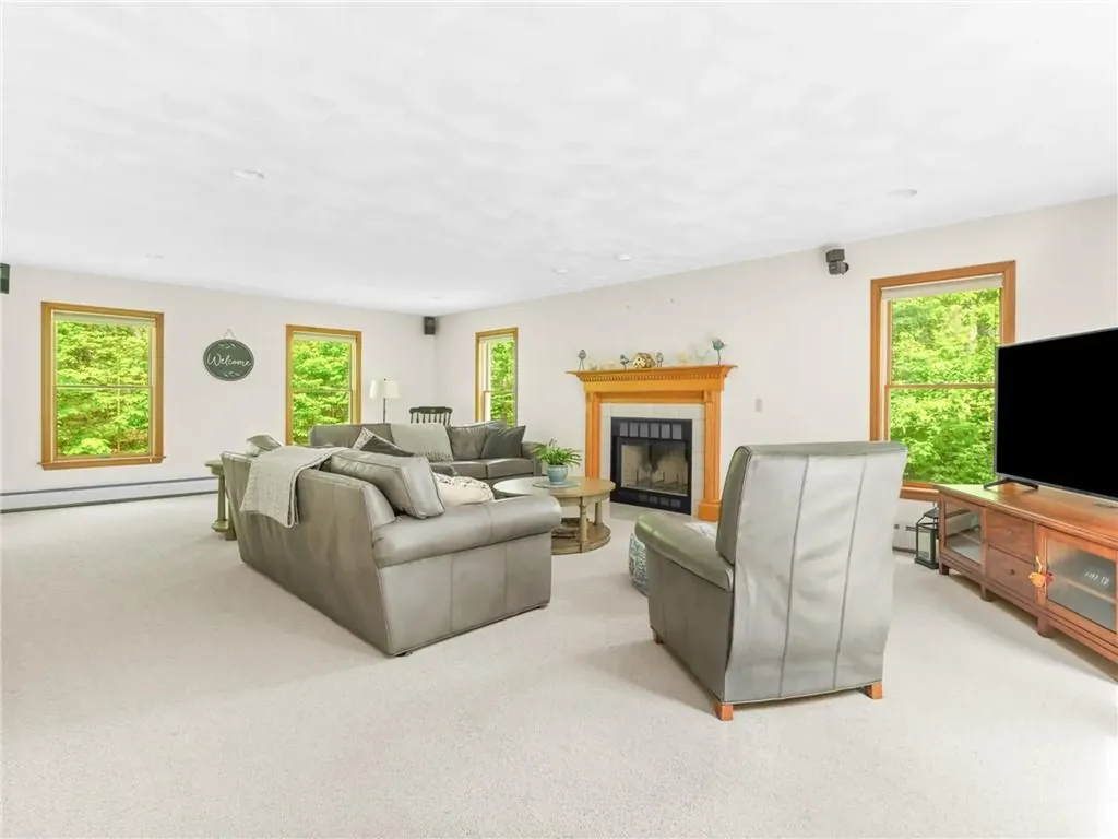 154 Beechwood Hill Trail Exeter RI 02822