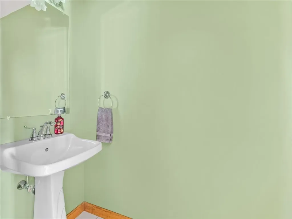 154 Beechwood Hill Trail Exeter RI 02822