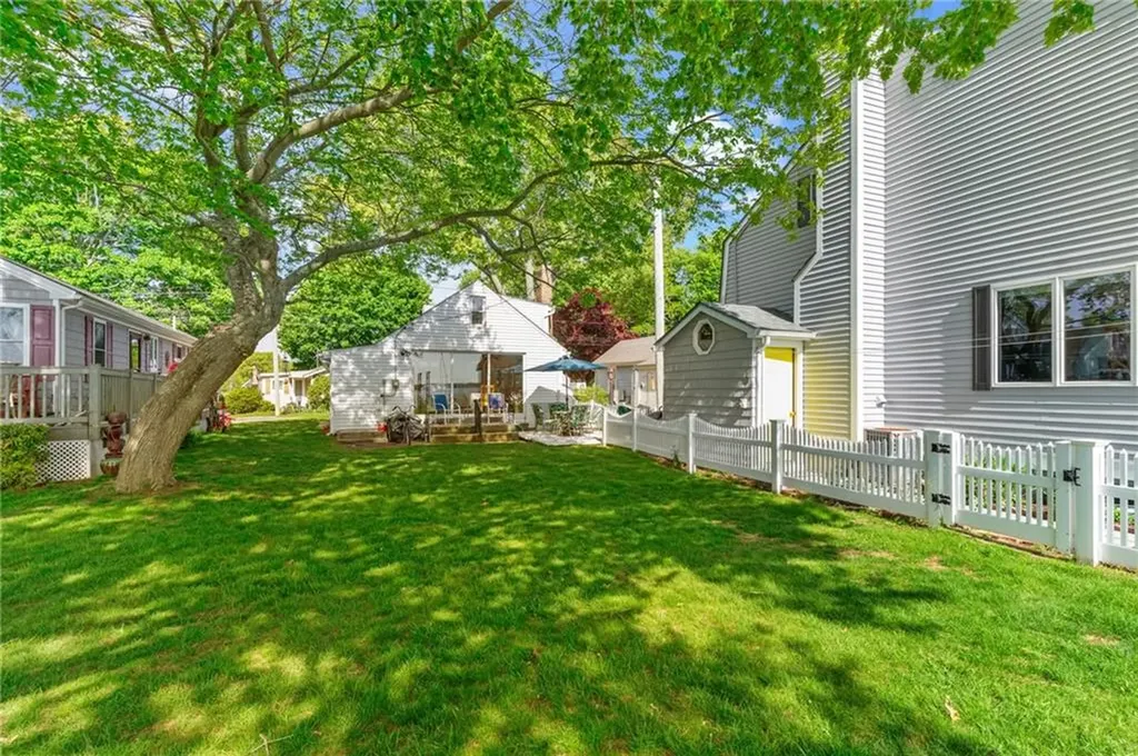 109 Namquid Drive Warwick RI 02888