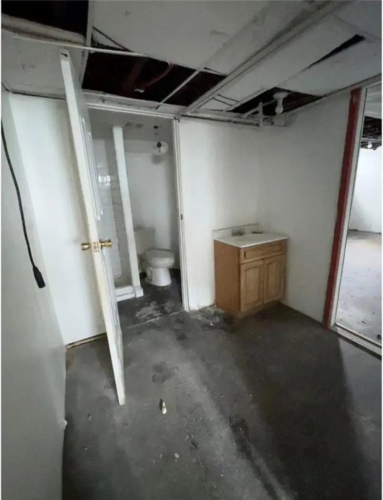 1085 Broad Street Providence RI 02905