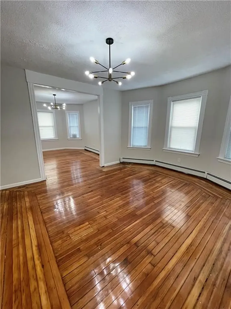 1085 Broad Street Providence RI 02905