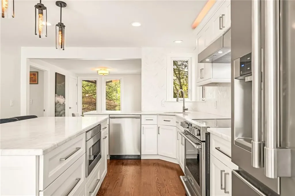 12 Hazel Point Road Smithfield RI 02917