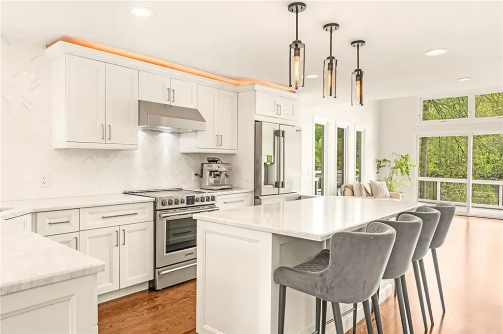 12 Hazel Point Road Smithfield RI 02917