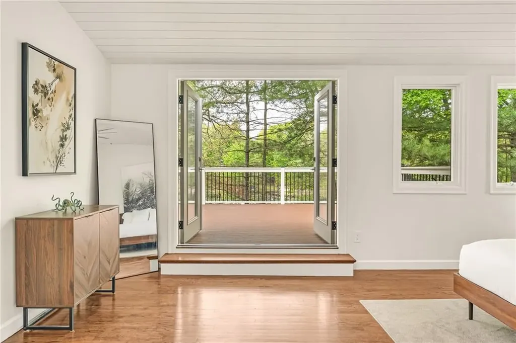 12 Hazel Point Road Smithfield RI 02917