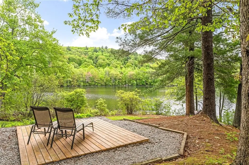 12 Hazel Point Road Smithfield RI 02917
