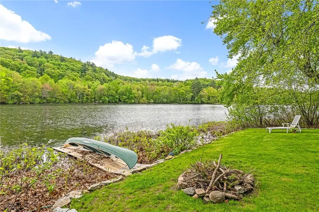 12 Hazel Point Road Smithfield RI 02917