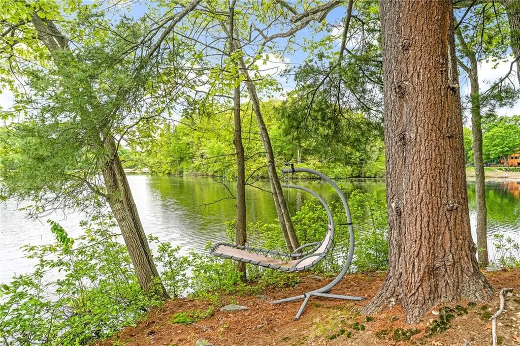 12 Hazel Point Road Smithfield RI 02917