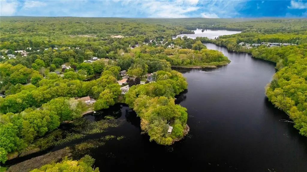 12 Hazel Point Road Smithfield RI 02917