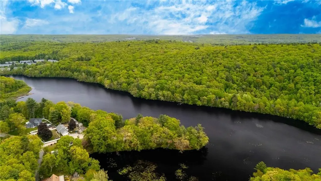 12 Hazel Point Road Smithfield RI 02917