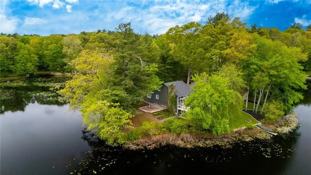 12 Hazel Point Road Smithfield RI 02917