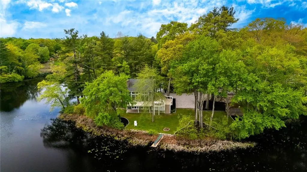 12 Hazel Point Road Smithfield RI 02917