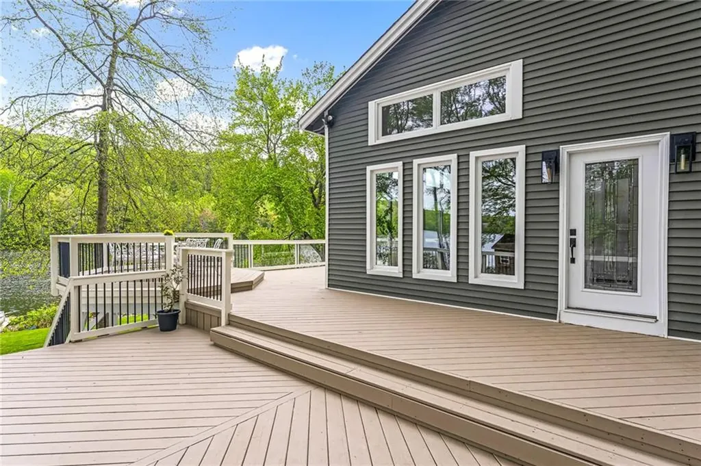 12 Hazel Point Road Smithfield RI 02917