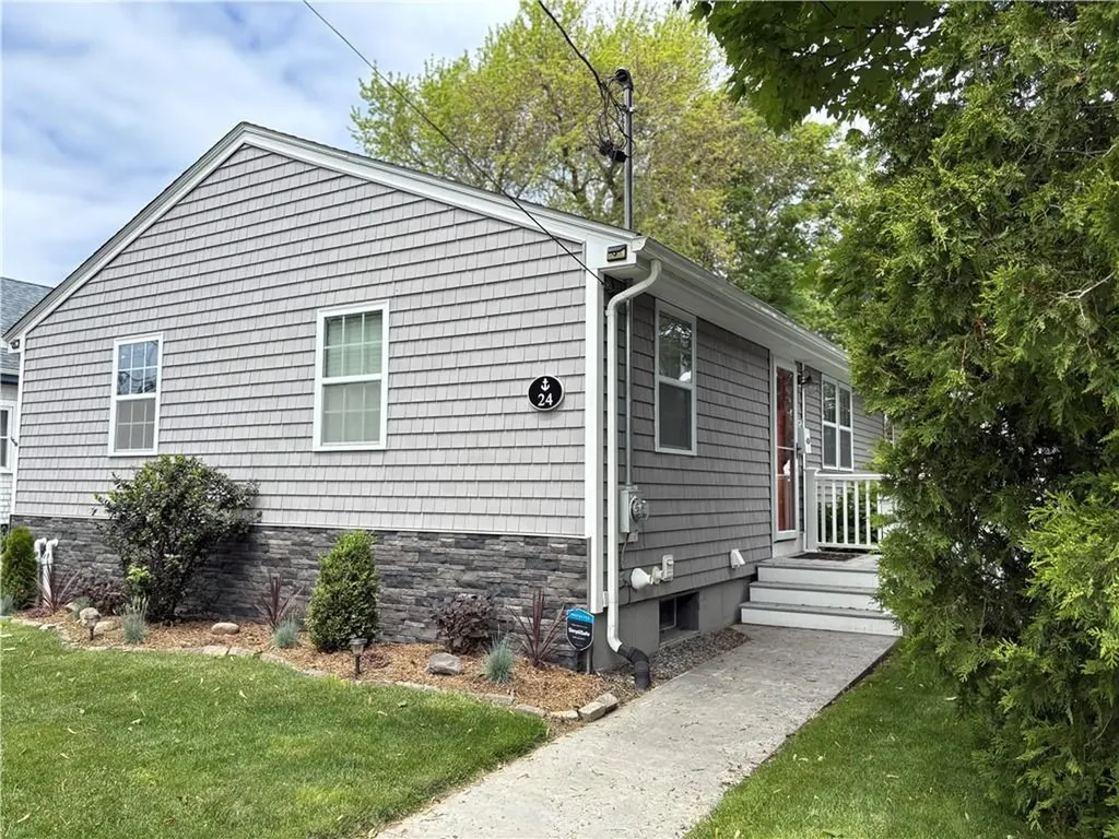 24 Southmayd Street Newport RI 02840