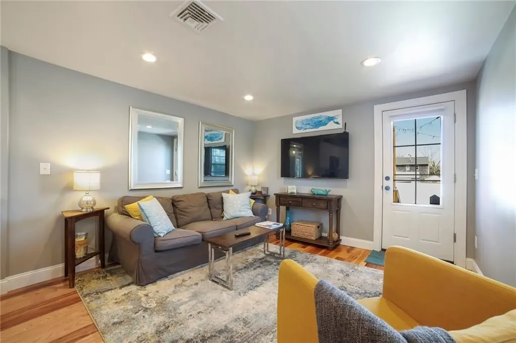 24 Southmayd Street Newport RI 02840