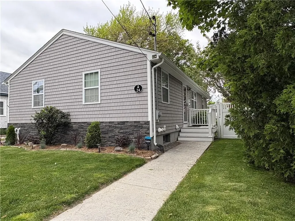 24 Southmayd Street Newport RI 02840