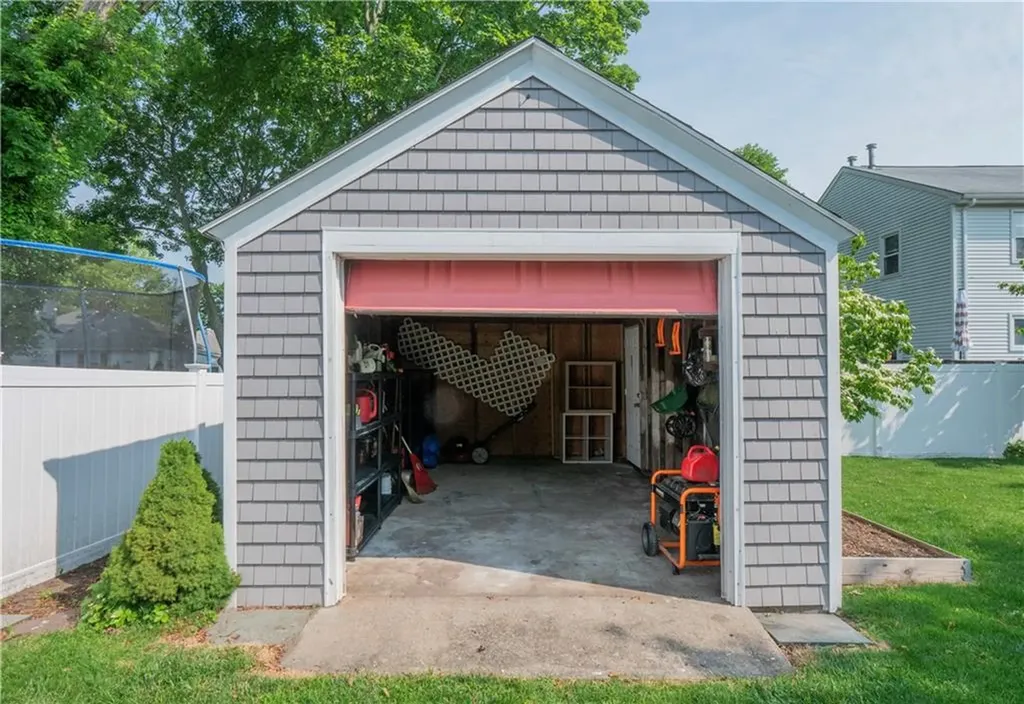 24 Southmayd Street Newport RI 02840
