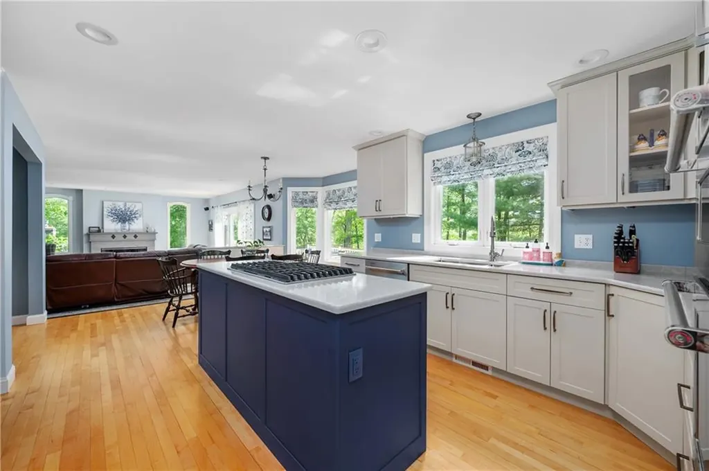 259 Little Pond County Road Cumberland RI 02864