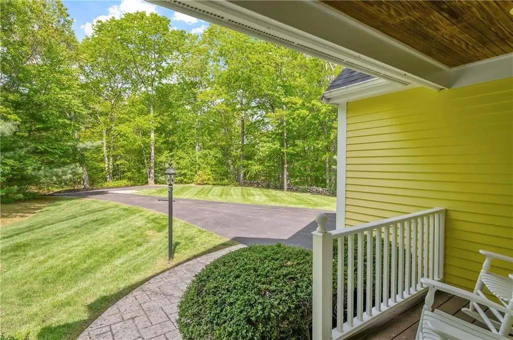 259 Little Pond County Road Cumberland RI 02864