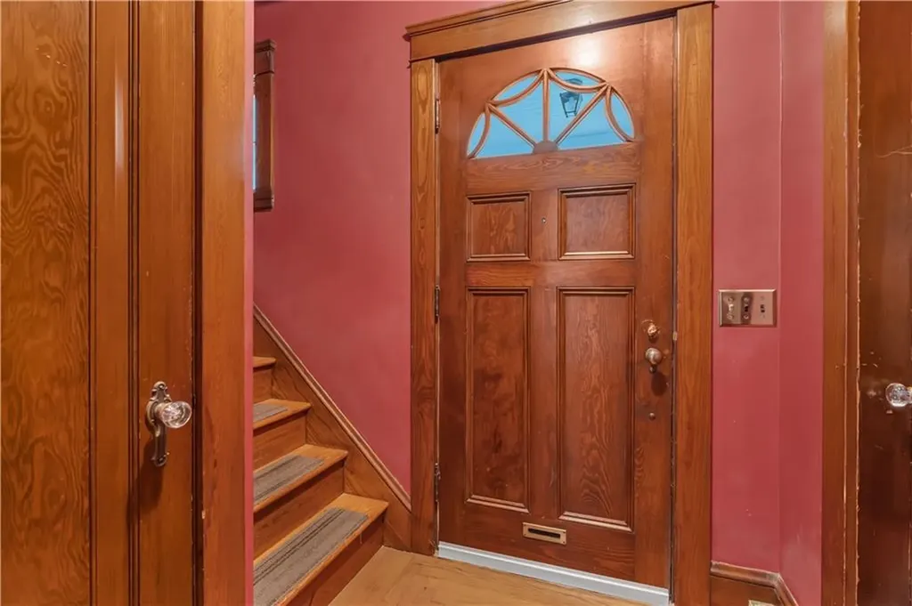 199 Orchard Street Cranston RI 02910
