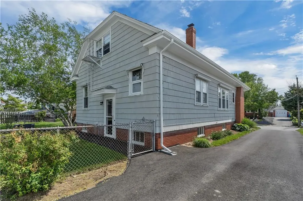 199 Orchard Street Cranston RI 02910