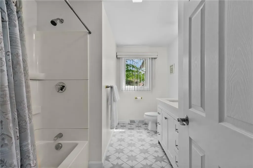 23 Watercress Court Coventry RI 02816