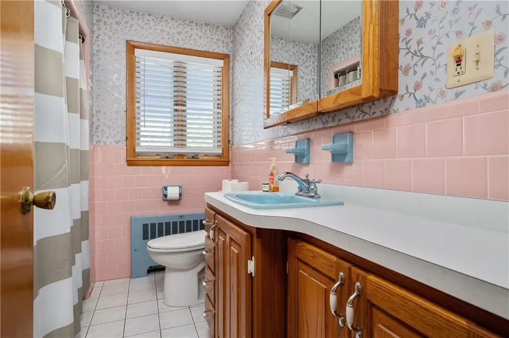 26 Cranston Street Woonsocket RI 02895