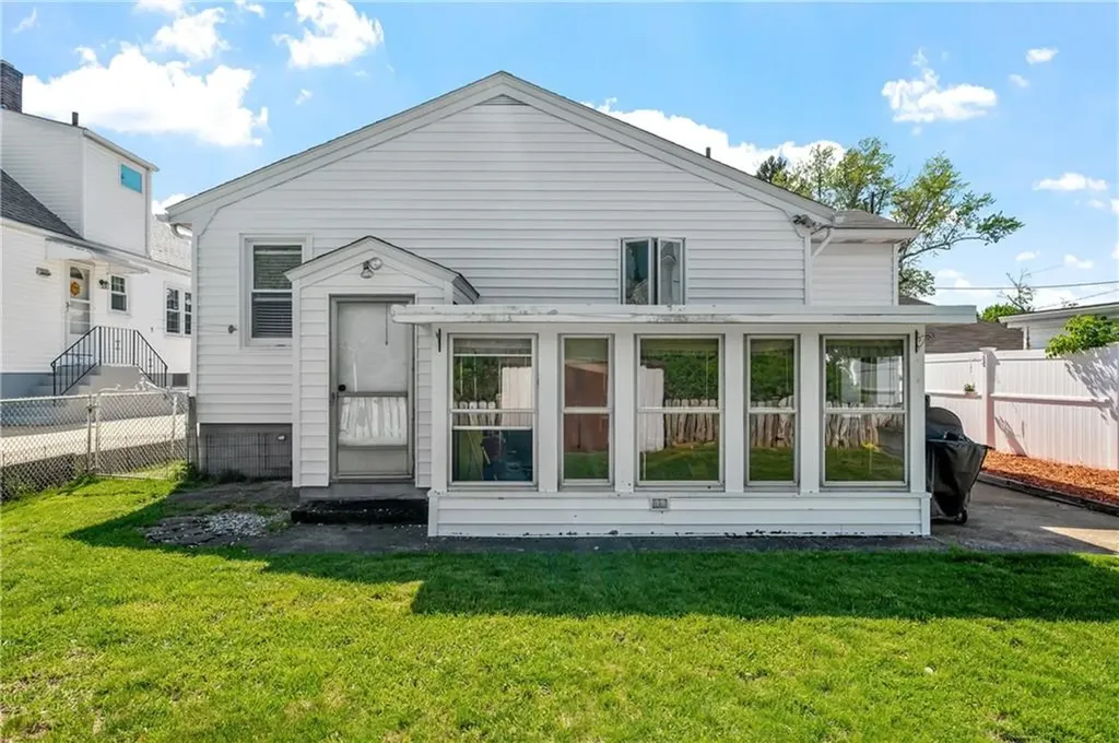 26 Cranston Street Woonsocket RI 02895