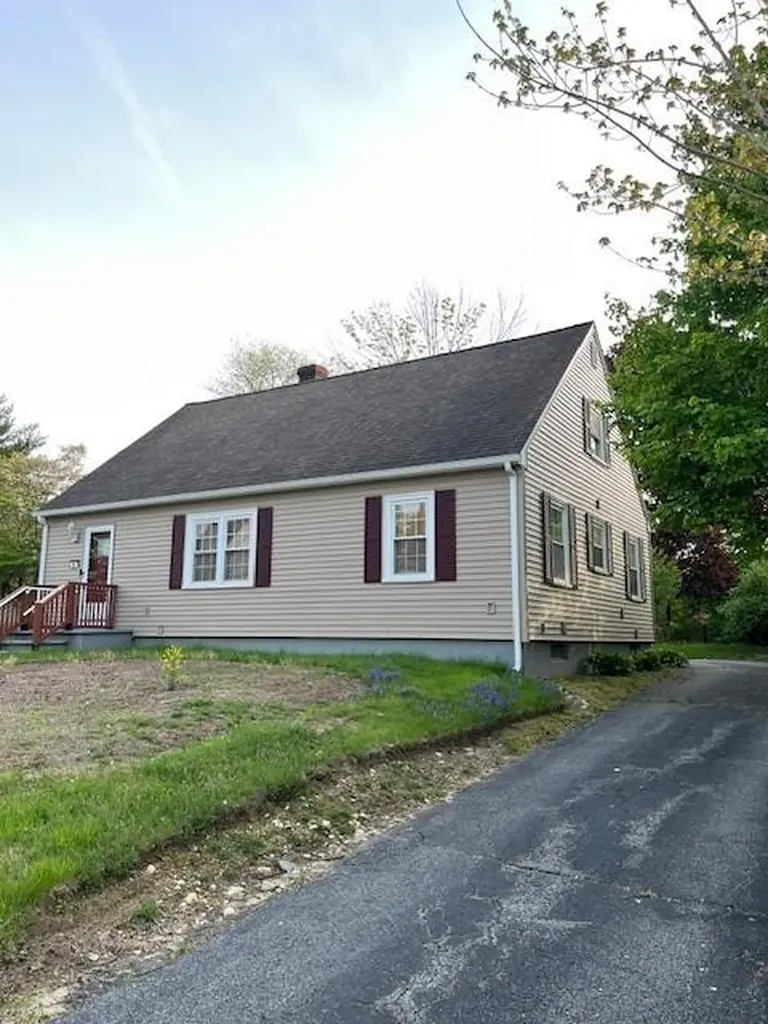 17 Fisher Avenue Attleboro MA 02703