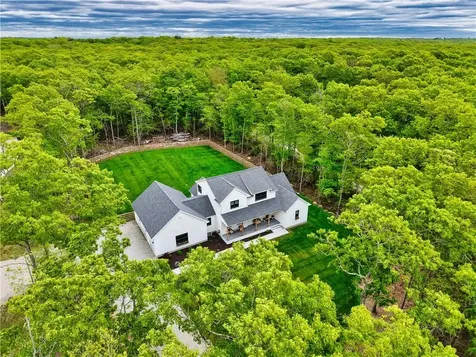 1 Hinter Way Little Compton RI 02837